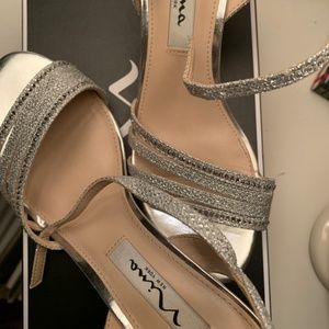 Nina Silver Dreamland sandal